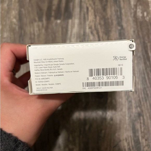 Fitbit Charge 6 By Google New In Box Obsidian Band Black Case - Picture 5 of 5